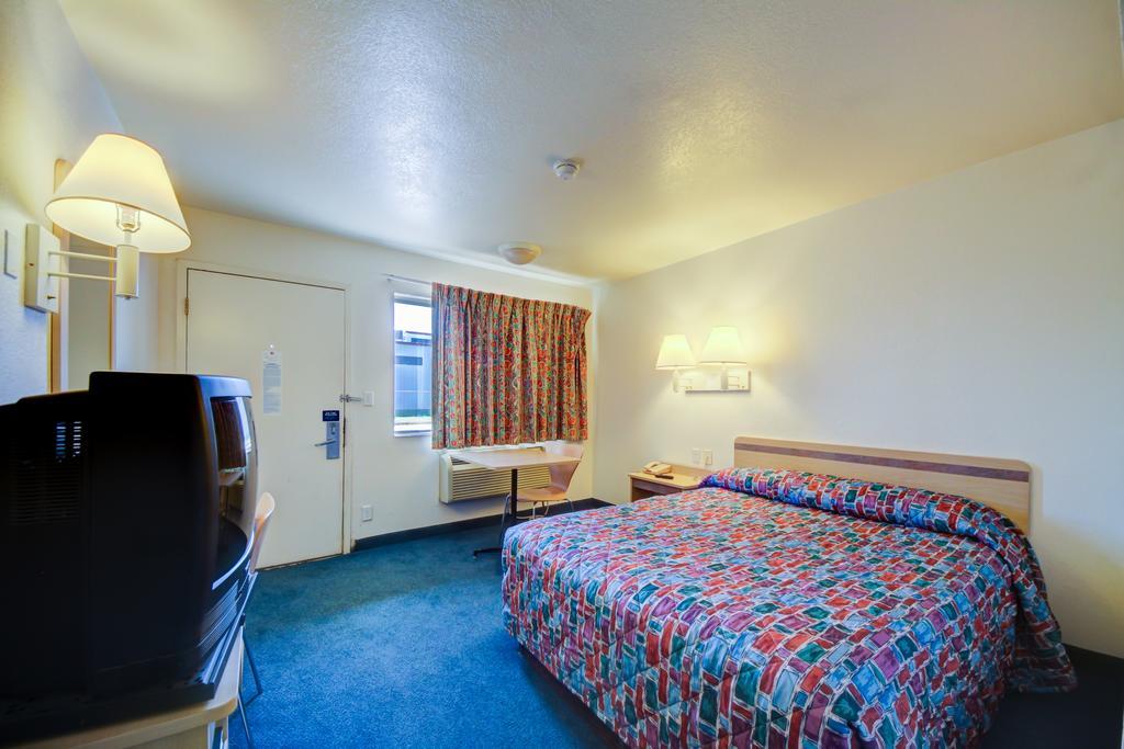 Americas Best Value Inn Стилуотер Экстерьер фото