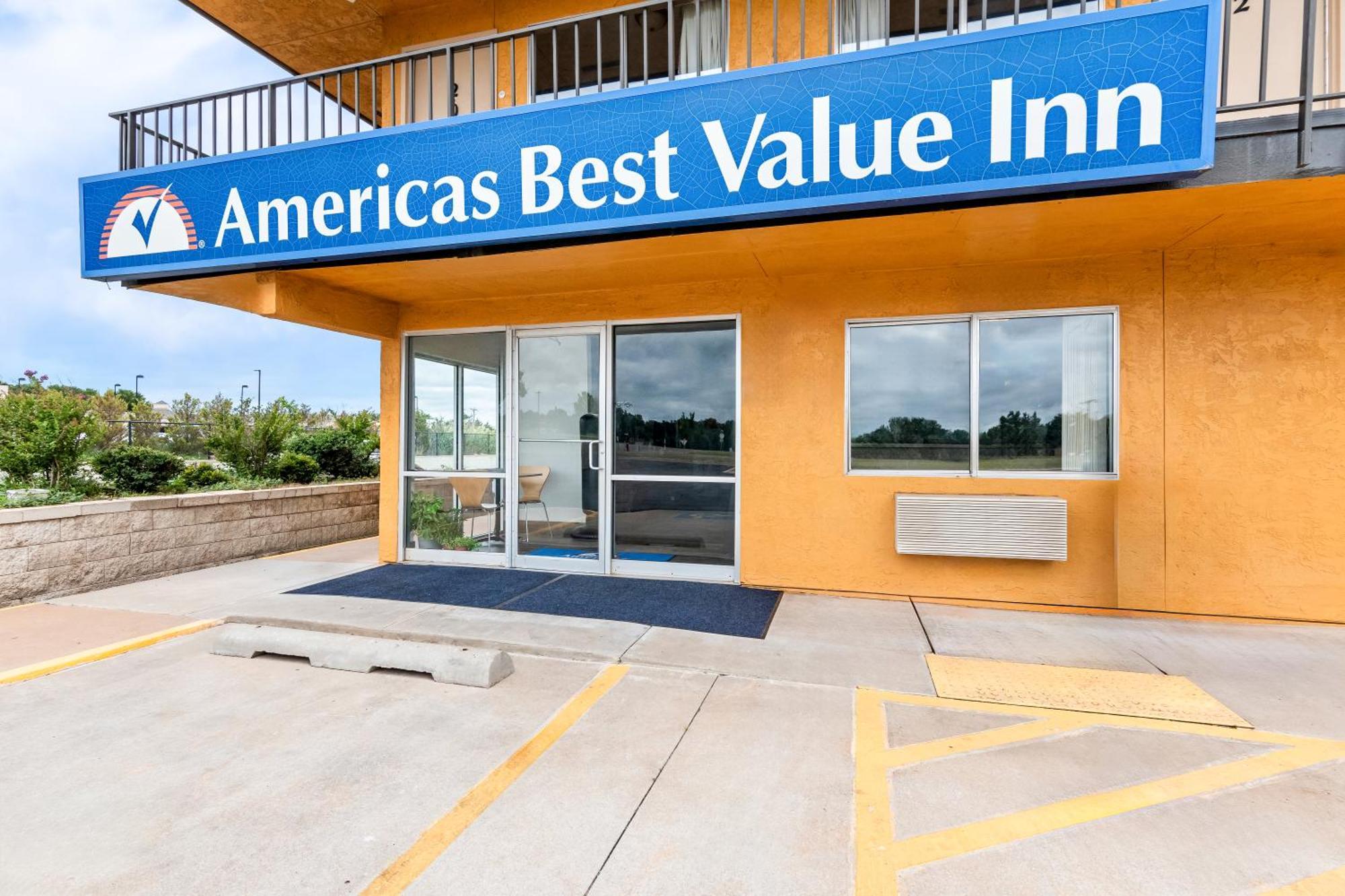 Americas Best Value Inn Стилуотер Экстерьер фото