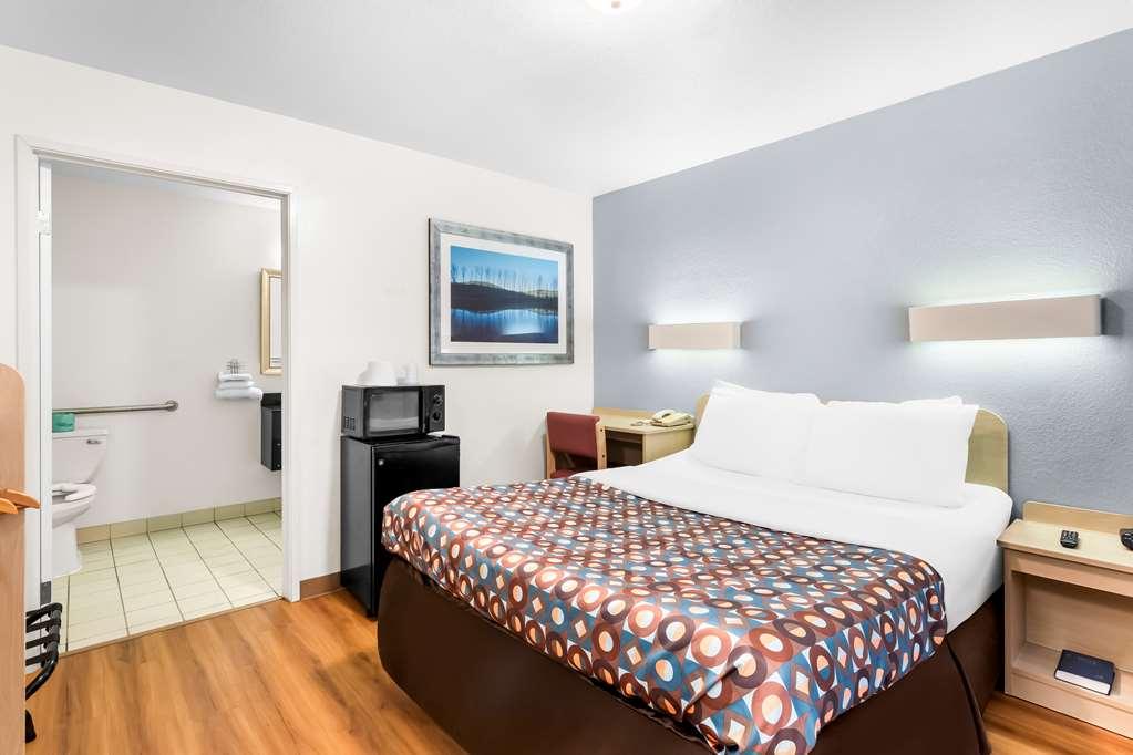 Americas Best Value Inn Стилуотер Номер фото