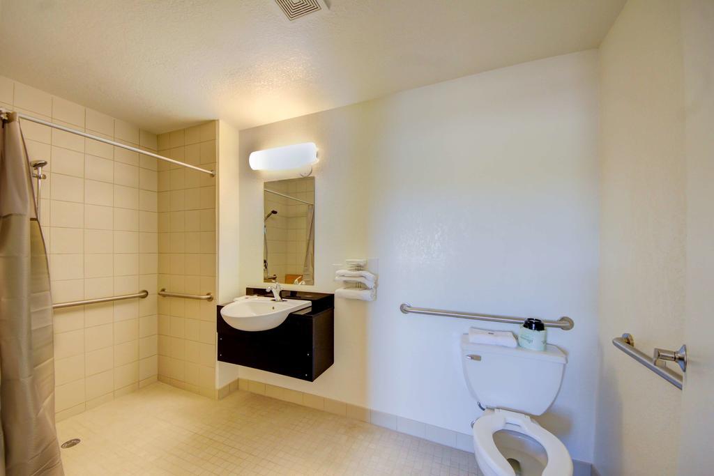 Americas Best Value Inn Стилуотер Экстерьер фото