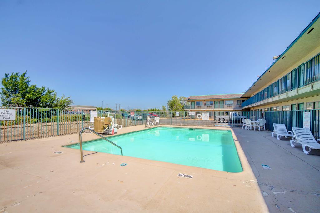 Americas Best Value Inn Стилуотер Экстерьер фото