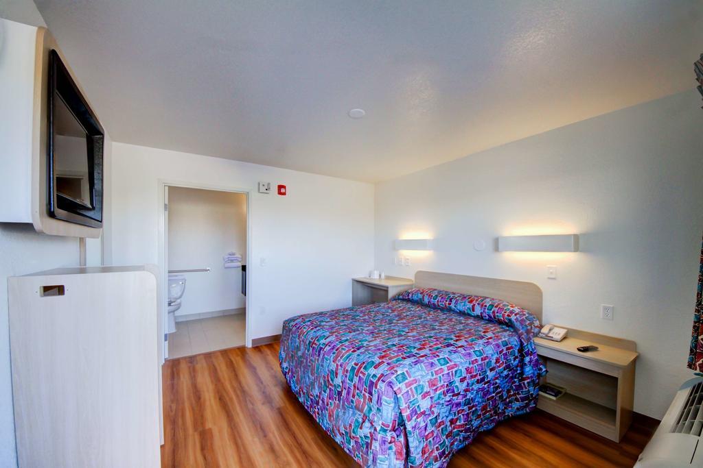Americas Best Value Inn Стилуотер Экстерьер фото