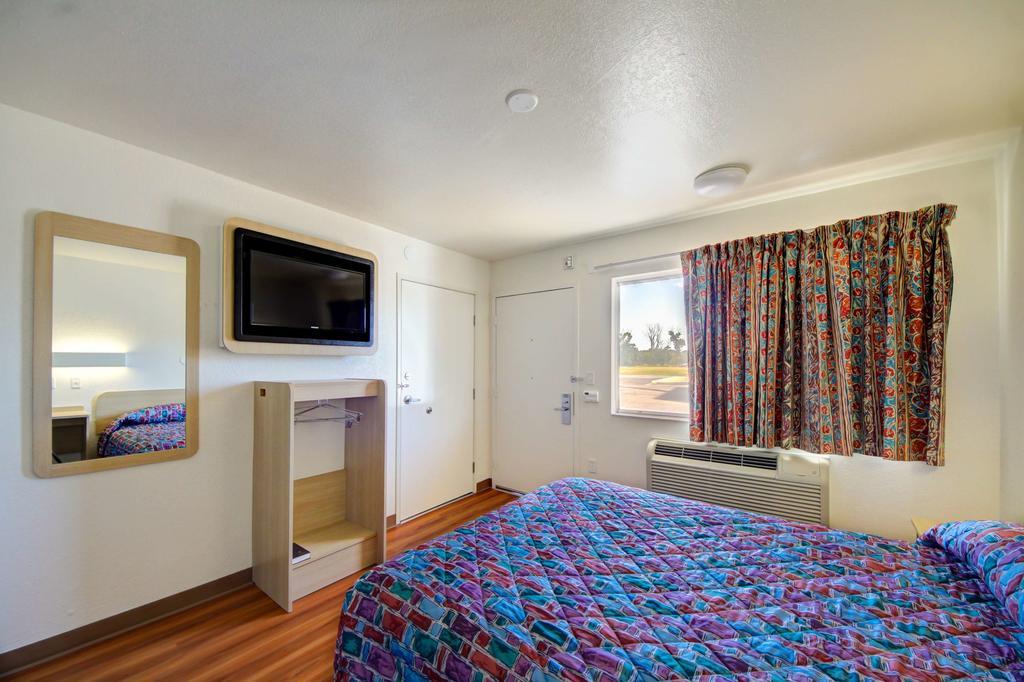 Americas Best Value Inn Стилуотер Экстерьер фото