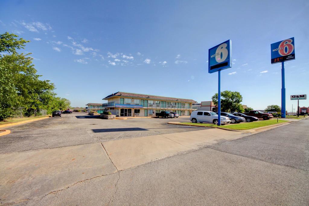 Americas Best Value Inn Стилуотер Экстерьер фото