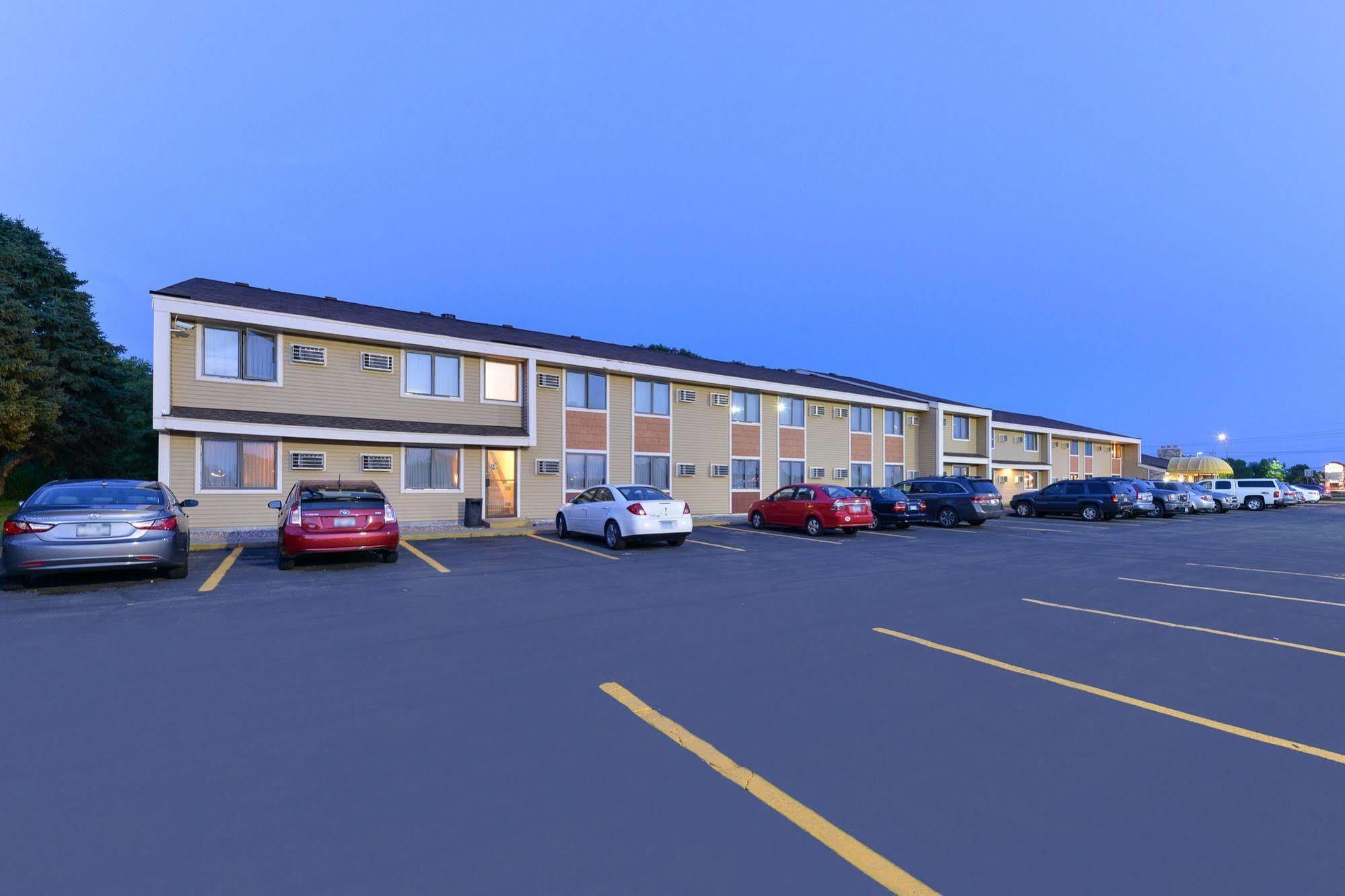 Americas Best Value Inn Стилуотер Экстерьер фото